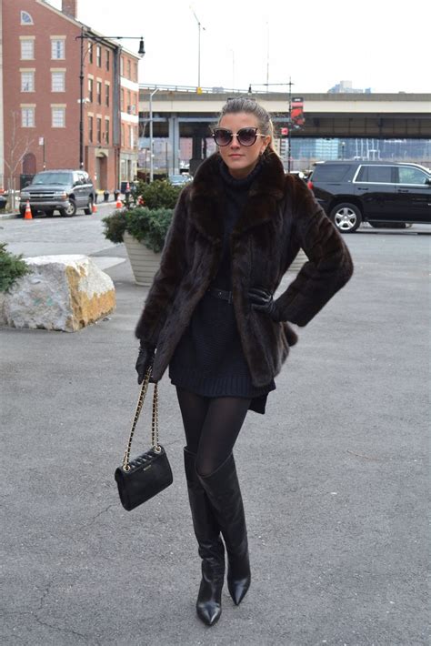 Fur Coat Leather Gloves And Otk Boots Fashion Tights Womens Winter Fashion Outfits Colored