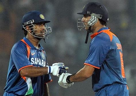 MS Dhoni and Yuvraj Singh congratulate each other | ESPNcricinfo.com