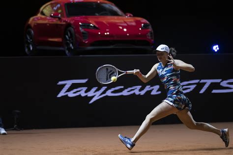 Iga Swiatek Wins On Her Debut In Stuttgart Porsche Tennis Grand Prix