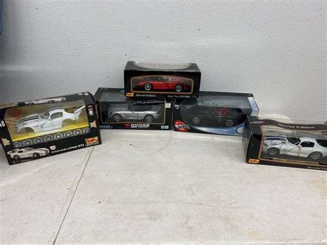 Lots Of Toy Cars Hot Wheels Maisto And Welly Some Special Edition Kaufman Realty Auctions