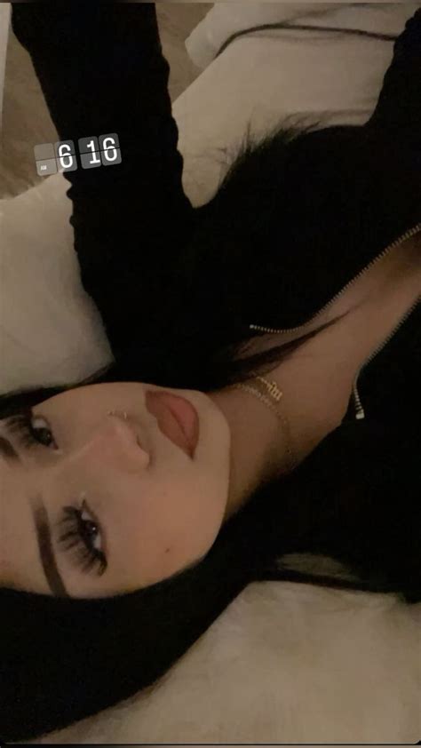 Pin By On Pins By You Pretty Latinas Cute Latina Girl Latina Girl