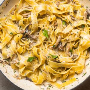 Mushroom Pappardelle Pasta in Creamy Garlic Sauce - Home Cooking Collective