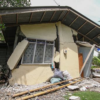 Multiple Earthquakes Shake Southern Philippines