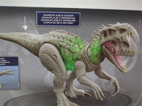 Jurassic World Dino Trackers Camouflage N Battle Indominus Rex Action