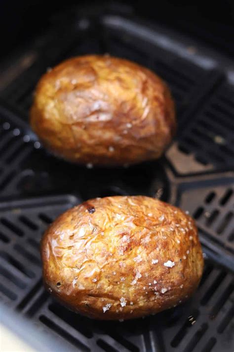 Air Fryer Jacket Potatoes With The Microwave