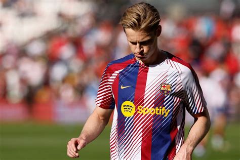 Frenkie De Jong Lists Things He Learns From Xavi At Barcelona As A