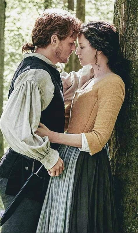 Pin By Jen Strall On Outlanderjamie Fraser Claire Fraser Outlander