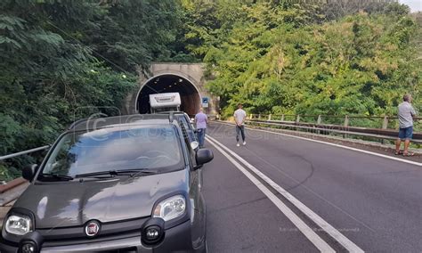 Incidente Tra Cosenza E Paola Nessun Ferito Grave Traffico Rallentato