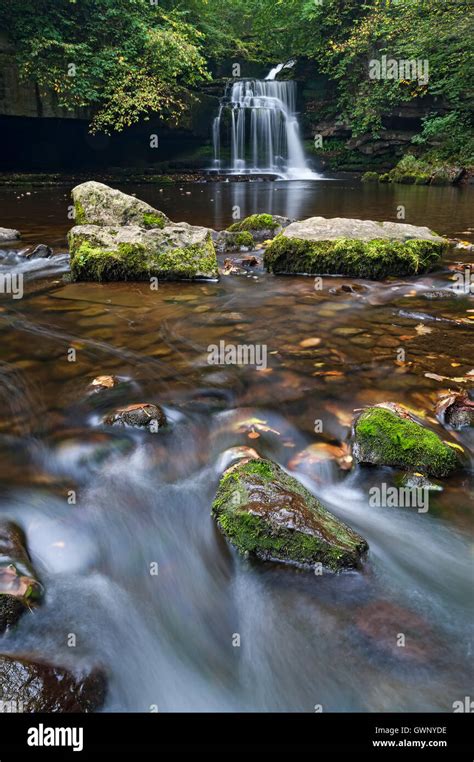 West Burton Falls Or Cauldron Falls Wensleydale Yorkshire Dales