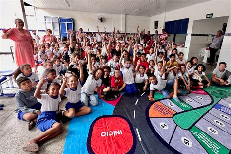 Smtt Promove Palestra Educativa Sobre O Maio Amarelo Para Alunos Da