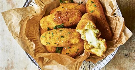 Food And Travel Magazine Panzarotti Napoletani