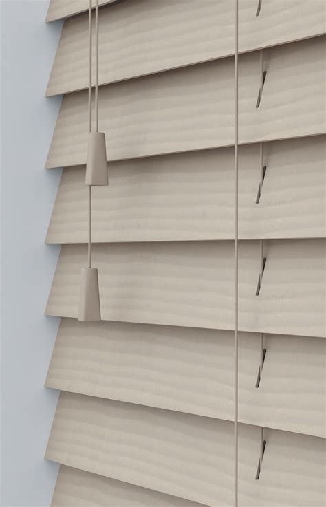 Mantis Fine Grain Fauxwood Pvc Venetian Blinds