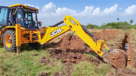 Jcb 3dx Machine Build A Compound Wall Foundation Is Dug Jcb