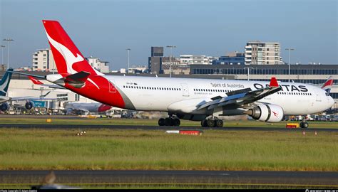 Vh Qpi Qantas Airbus A Photo By Adam Abedini Id