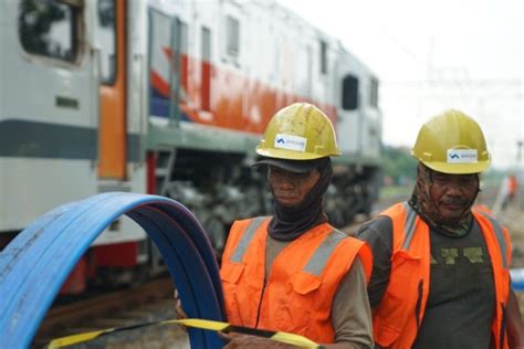 Surge XL Axiata Kolaborasi Pemanfaatan Jaringan Sepanjang Jalur Kereta