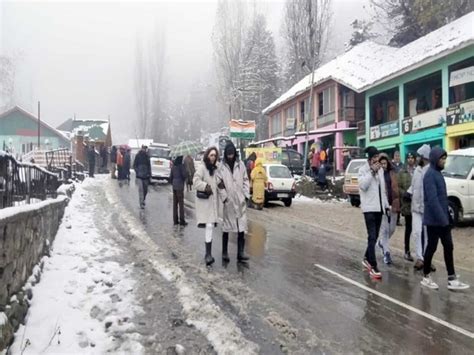 Weather Update Srinagar Freezes At Minus 46 Records Seasons Coldest