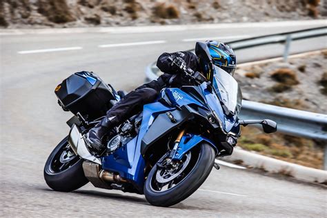 Suzuki Gsx S Gt First Look Fast Facts Off