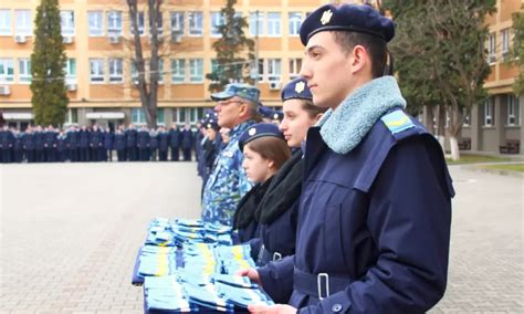 Foto De Elevi De La Colegiul Militar Din Alba Iulia Avansa I N