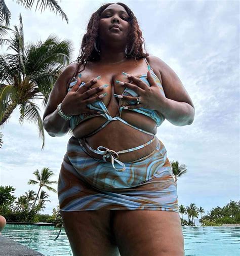 Lizzo Is A Sexy Symbol In New Instagram Photos