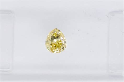 Pcs Diamond Ct Pear No Reserve Price Fancy Greenish