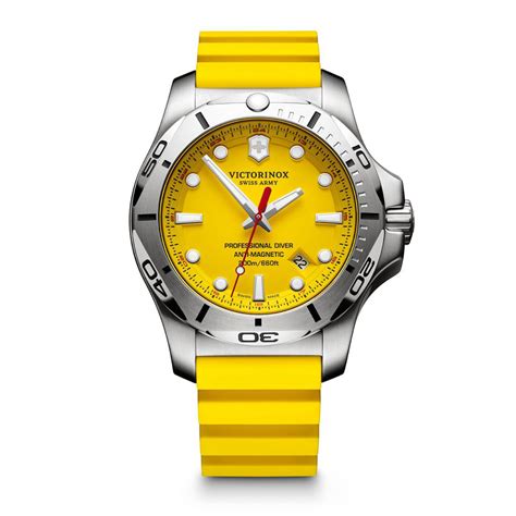 Victorinox Swiss Army - 241735 - I.N.O.X. Professional Diver, yellow ...