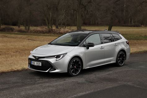 Test Toyota Corolla Touring Sports Gr Sport 20 Hybrid 184 K E‑cvt 2022