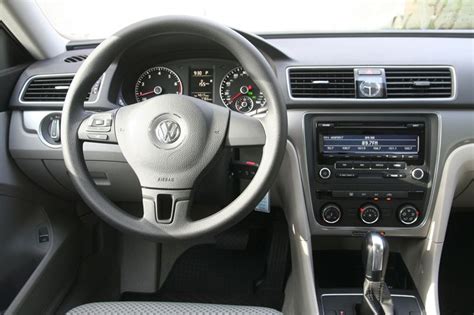 Volkswagen Passat Information And Photos Momentcar