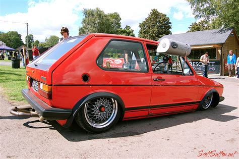 Very Low Mk1 Golf At Retro Rides Gathering Mk1 Vw Golf Bod Flickr