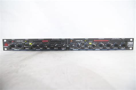 Dbx Dual Channel Compressor Limiter Gate Avgear