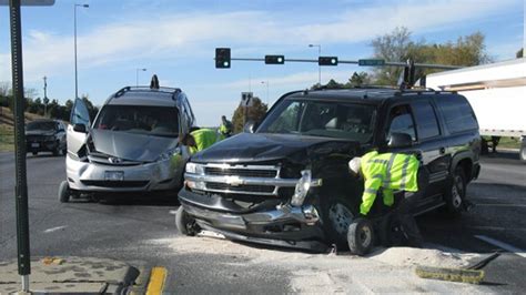 Latest Car Accident Of Chevrolet Suburban Road Crash Compilation