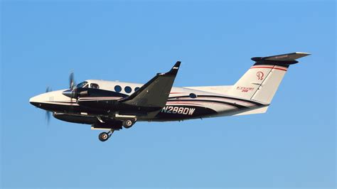 N Dw Textron Aviation Inc King Air B Gt Cn B Flickr