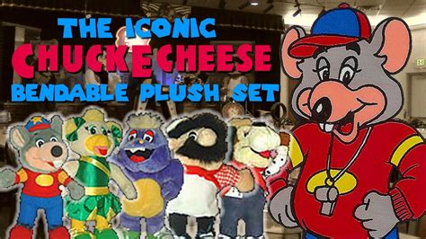 The Iconic Chuck E Cheese Bendable Plush Set Youtube