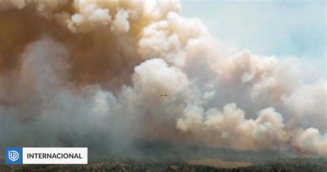 Cientos De Incendios Forestales Azotan El Este De Canadá