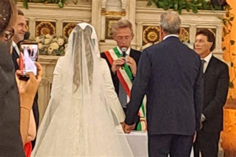 Matrimonio In Villa A Posillipo Il Rettore Della Federico II Matteo