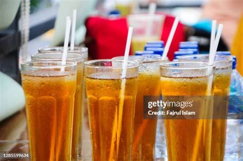 Ready To Drink Iced Tea Photos and Premium High Res Pictures - Getty Images