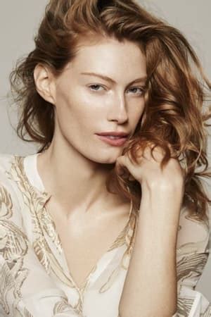 Alyssa Sutherland Biografía mejores películas series imágenes y