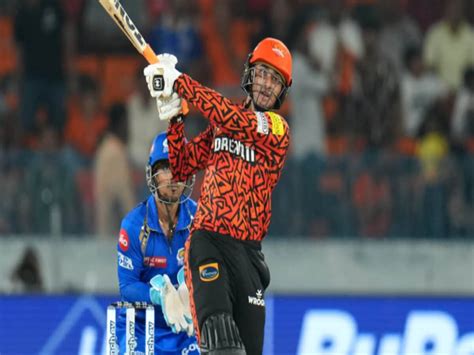 Srh Vs Mi Abhishek Sharma Hits The Ipl 2024 Fastest Fifty Breaks This Record Of Travis Head And