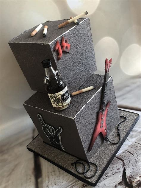 Heavy Metal Cake Decorated Cake By Renatiny Dorty Cakesdecor