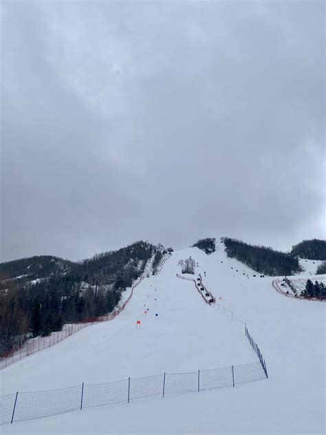 Esto Ski Day Friendly Ontario Skiing With A Splash Of Slalom