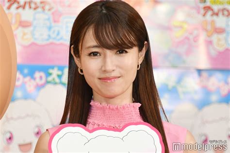 画像30 35 深田恭子1年ぶりインスタ更新 胸元ザックリドレスの近影公開 モデルプレス