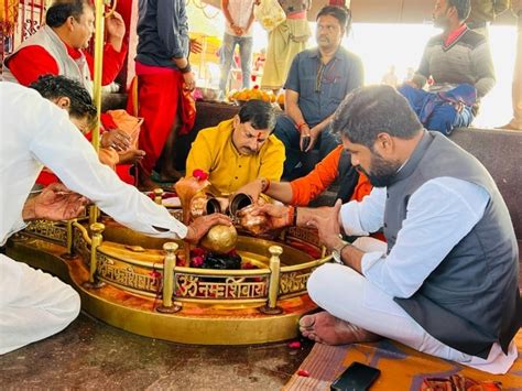 In Pics Cm मोहन यादव 25 सालों से कर रहे अंगारेश्वर महादेव की पूजा अब