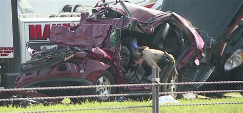 Woman Dies In 3 Vehicle Wreck On I 40 Wbbj Tv