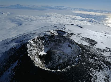 mount erebus antarctica