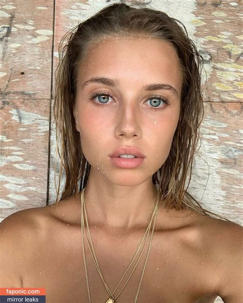 Polina Malinovskaya Aka Polinamalinovskaya Nude Leaks OnlyFans Photo