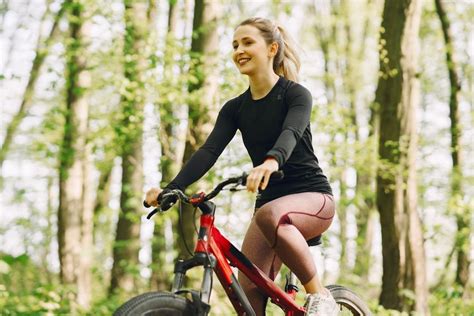 Andar De Bicicleta Emagrece Conhe A Os Benef Cios De Pedalar Manalinda