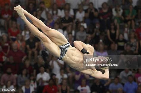 Diver Steele Johnson Photos And Premium High Res Pictures Getty Images