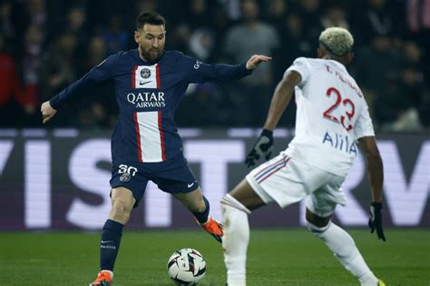 Messi Jeered As PSG Suffer Another Home Defeat ABS CBN News