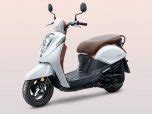 Sym Mio 50 le scooter rétro voit en noir et blanc