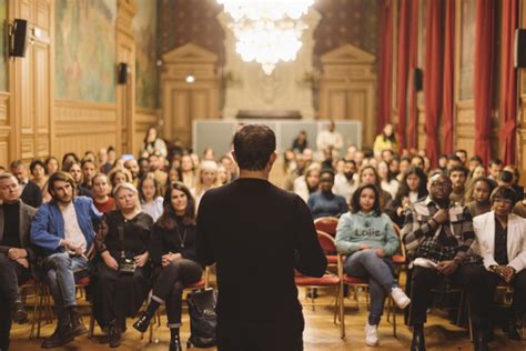 À la Mairie du 11e de Paris 18 projets SINGA récompensés en présence