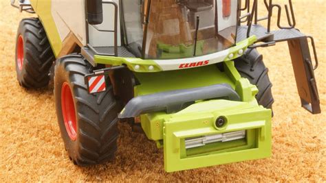 Claas Trion 750 mit Convio 1080 Flex Etwas anders für den Shop